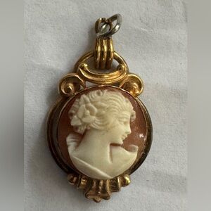 Vintage Van Dell 1/20 12K GF Gold Filled CAMEO Pendant